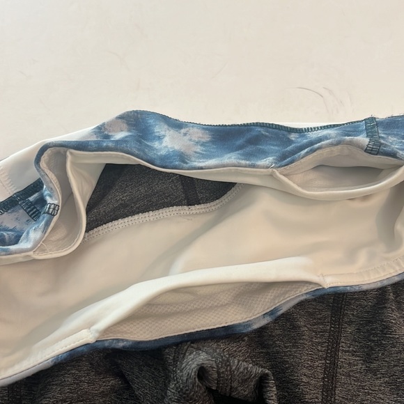 Lululemon Inspire Tight II (Mesh) - Picture 8 of 9